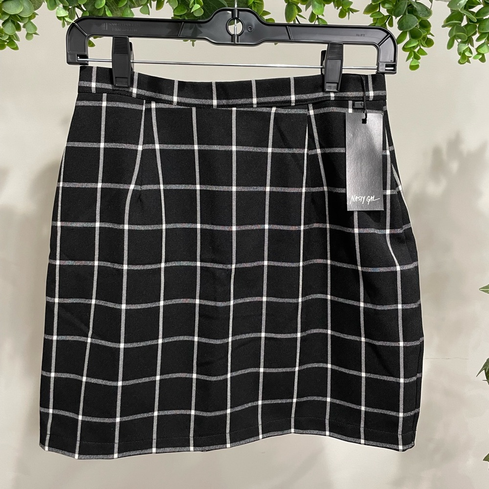 Brand new Nasty Gal pencil skirt with tag on it